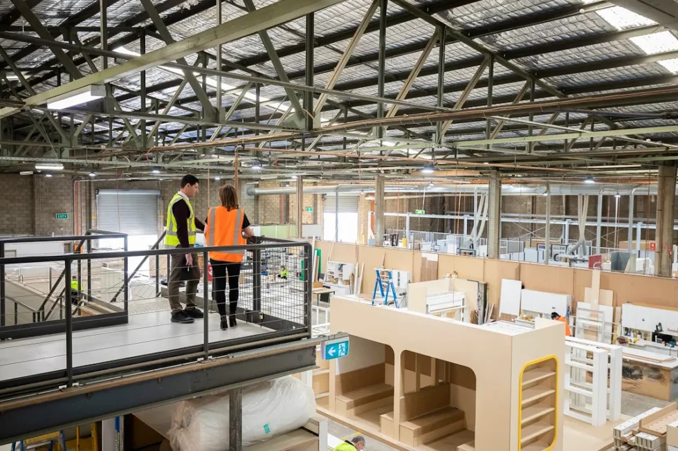 Euroline_About_Us_Video_Bg_Image