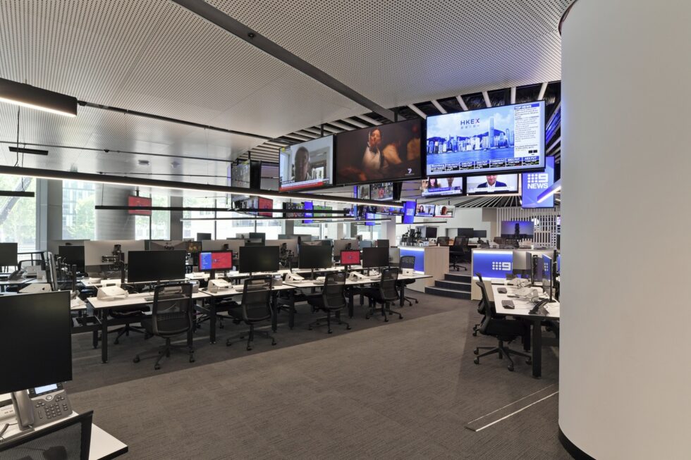 Nine_BI3143_N268_medium