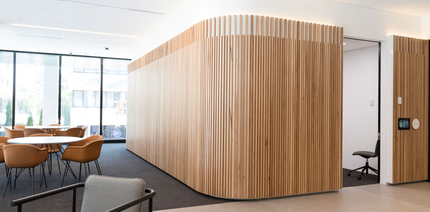 europanel_projects_105_Philip_street_EU1130_N235_large